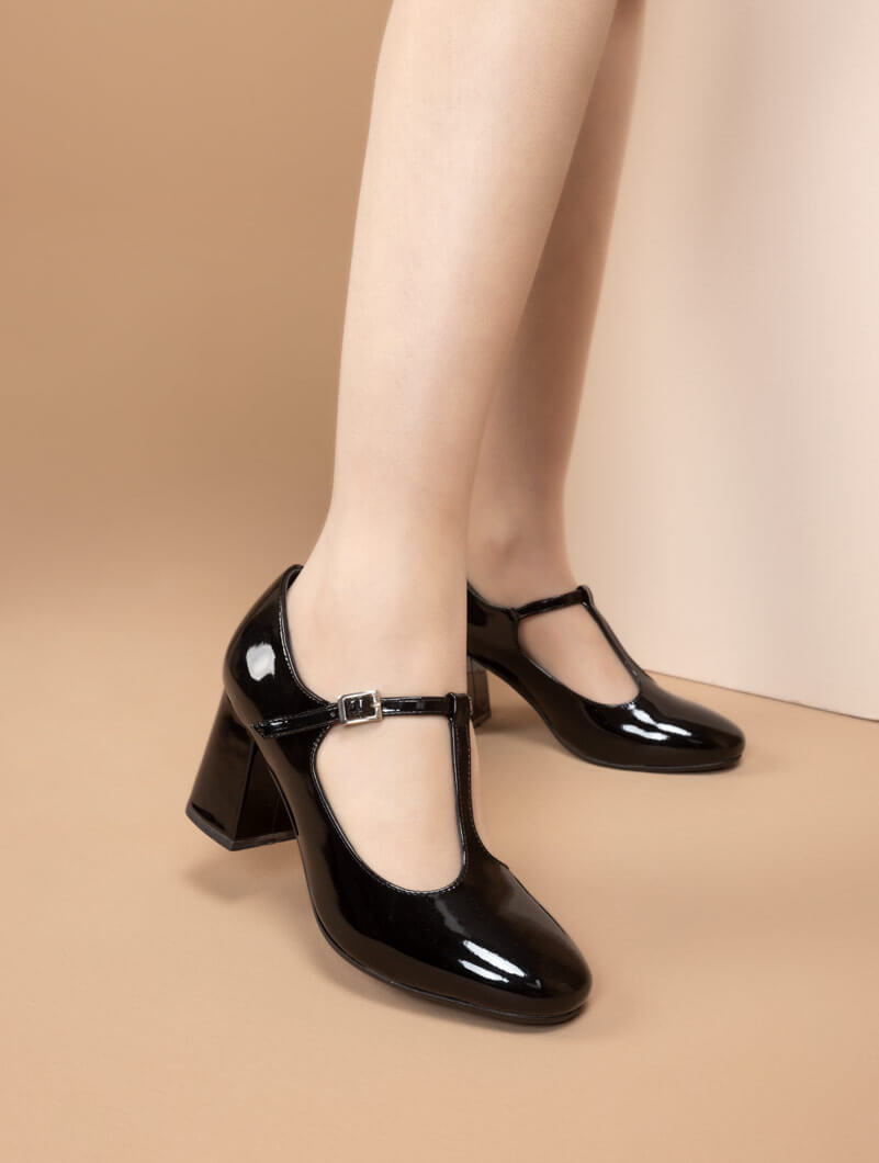 Escarpins à lanière